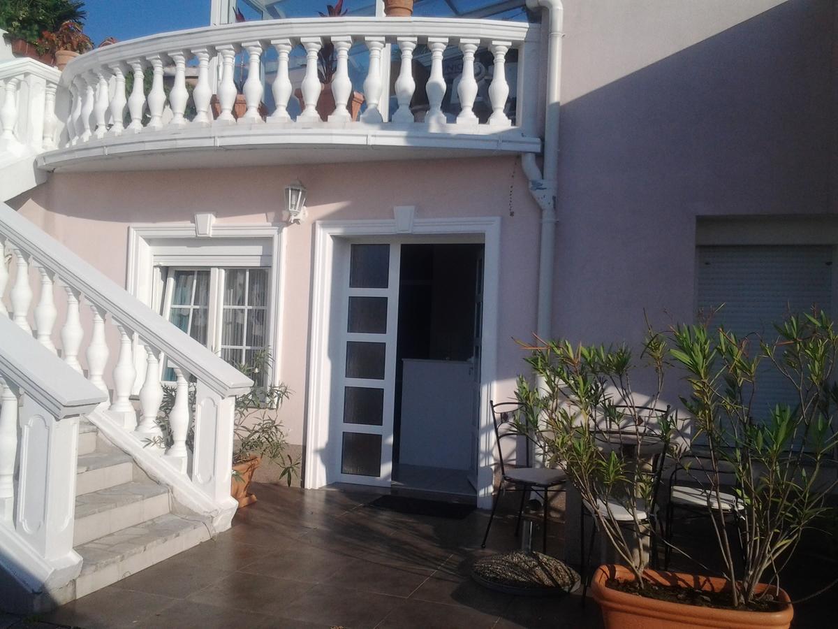 Palme Apartment *
